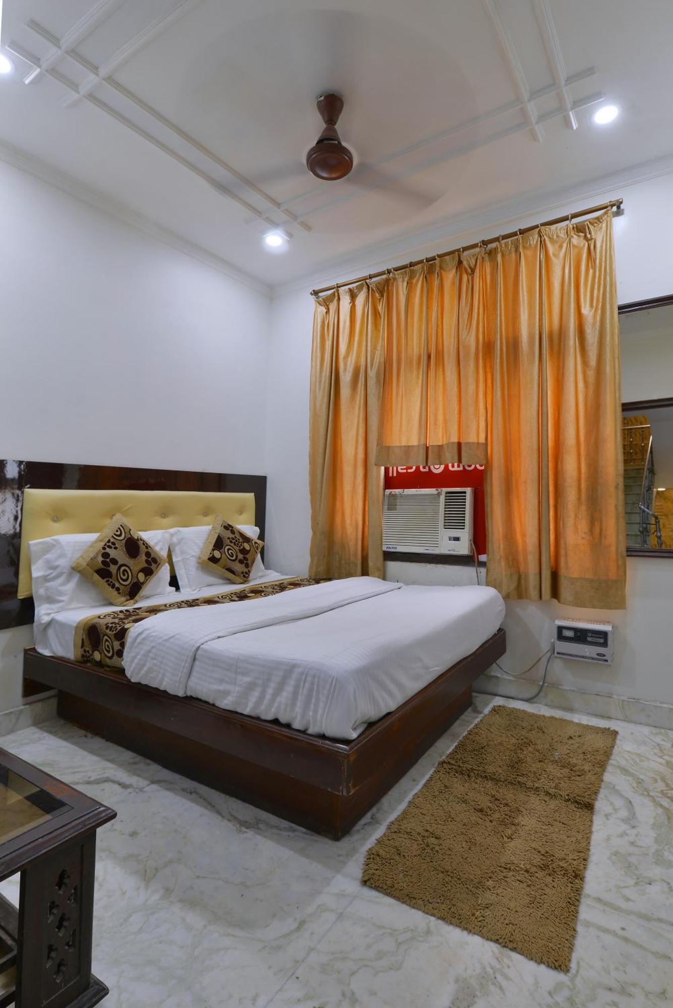 Family Hotel By Pg International New Delhi Exterior photo
